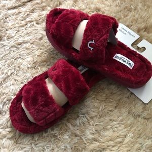 True Religion Plush Red Faux Fur Ladies Slide Slippers